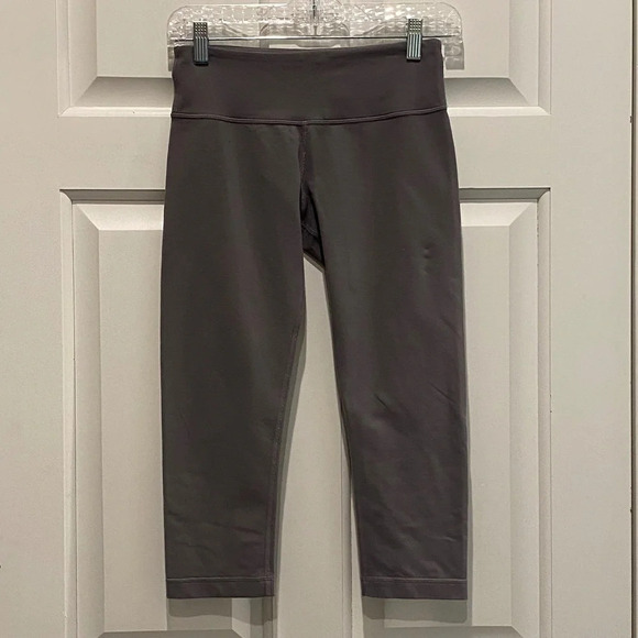 Lululemon wunder under crops 16303 - Picture 1 of 8